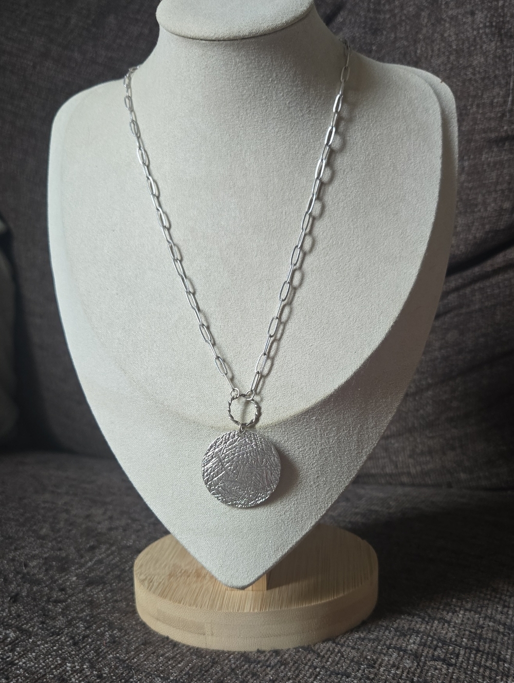 Modern Silver Tone Paperclip Chain With Textured Pendant Dainty Clean Simple